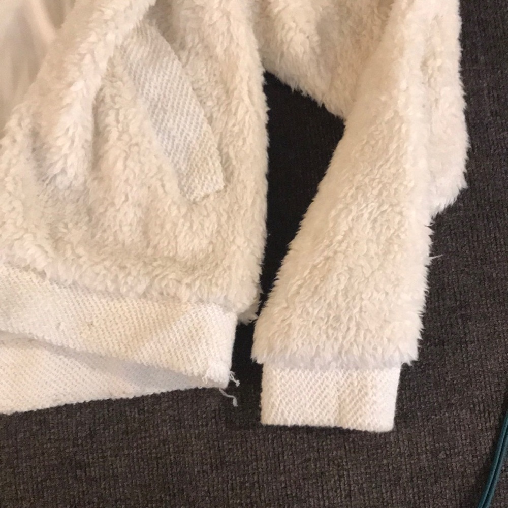 Fuzzy jacket - Picture 4 of 7